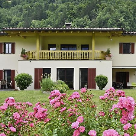 Ferienhaus Schwarzhans シュルンス エクステリア 写真
