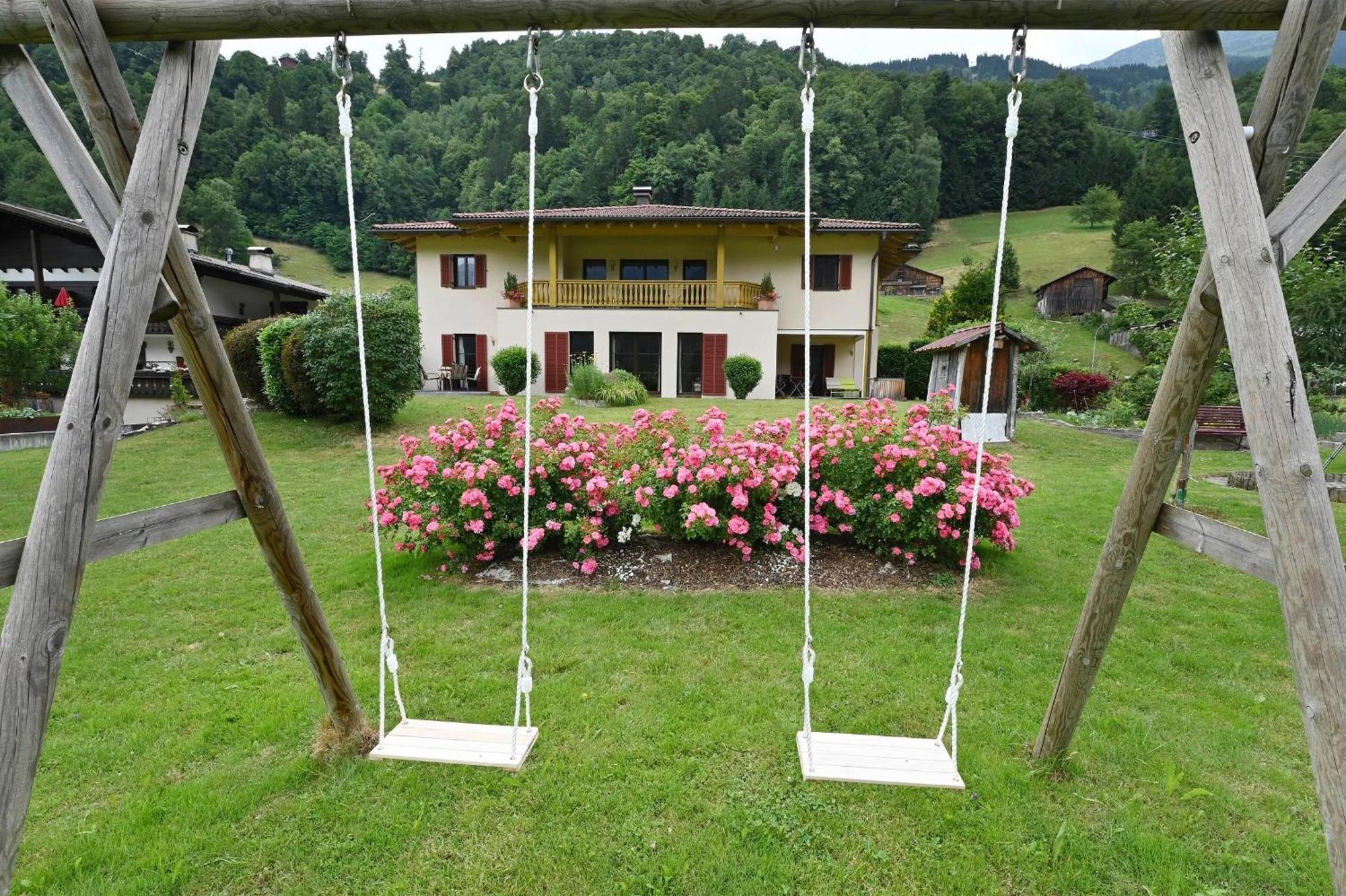 Ferienhaus Schwarzhans シュルンス エクステリア 写真